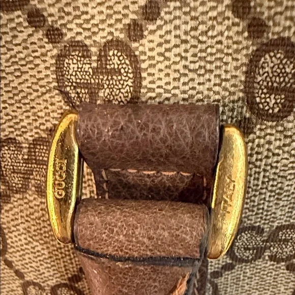 Vintage Gucci Monogram Canvas Bag with Red and Green Accent - Picture 14 of 15